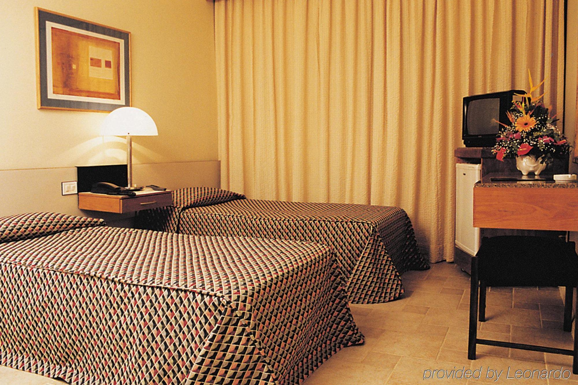 Savoy Othon Lite
